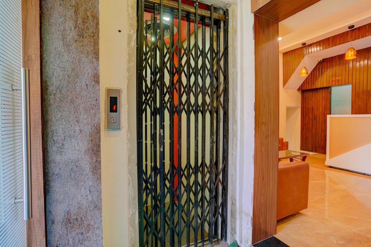 Hotel Fabexpress Colaba Grand Mumbai Exterior foto